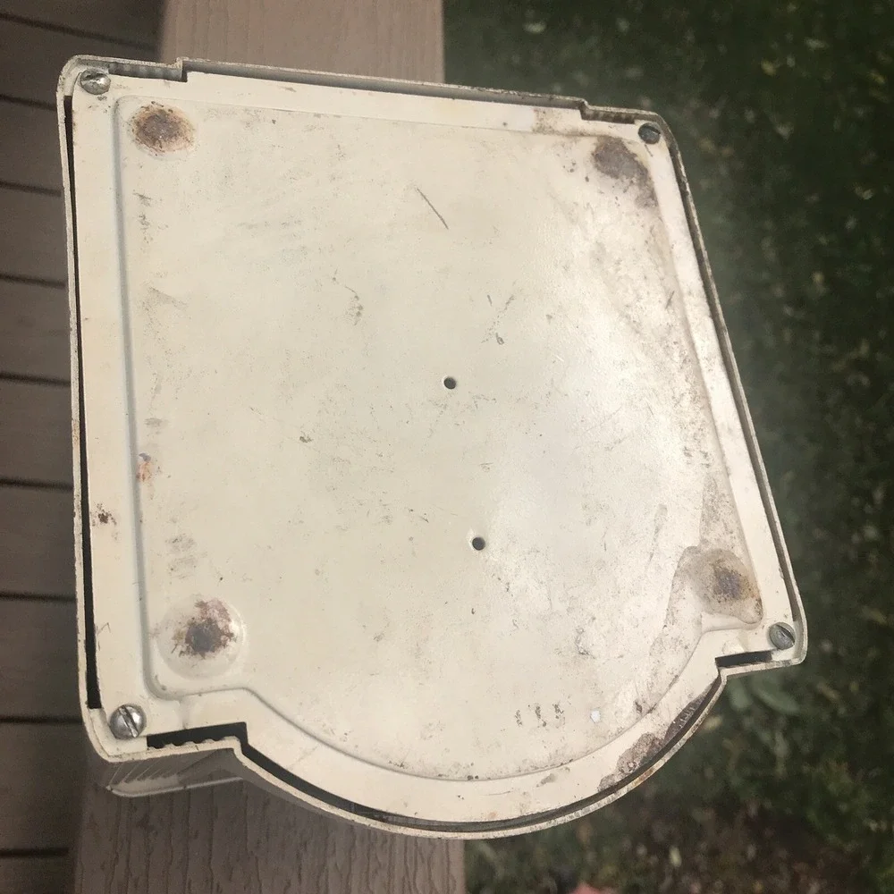 Universal Kitchen Scale Landers Frary & Clark Mid Century‎ Modern White